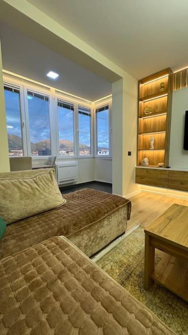 Peace And Love Luxury Apartment In Center, New Bazaar 2 Tiranë Luaran gambar